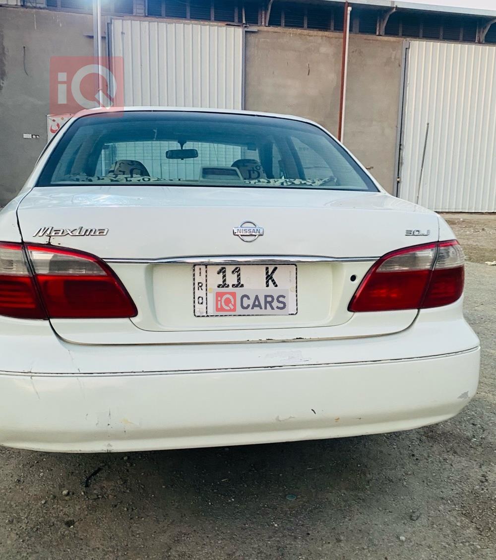 نيسان ماكسيما